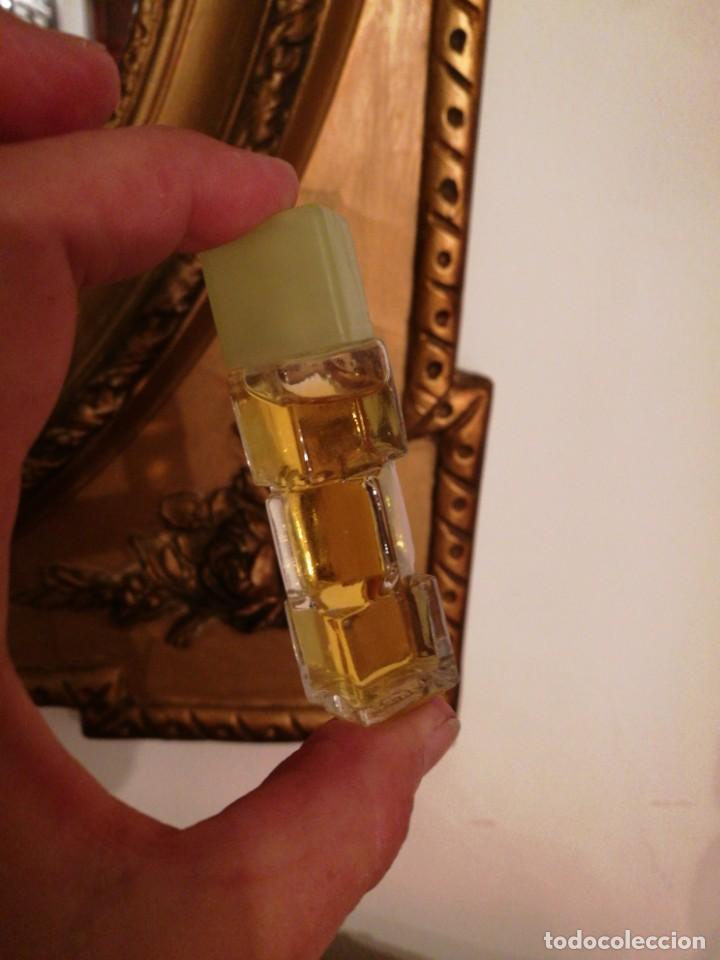 Miniaturas de perfumes antiguos: LEGRAIN, MINIATURA CUBS. - Foto 1