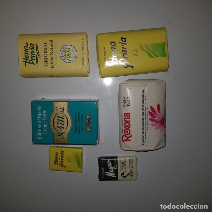 Miniaturas de perfumes antiguos: LOTE JABONES - Foto 2