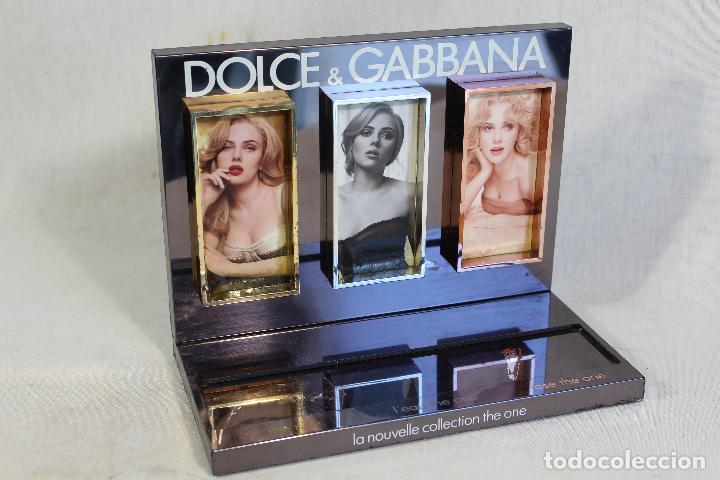 Miniaturas de perfumes antiguos: expositor dolce & gabbana - Foto 3