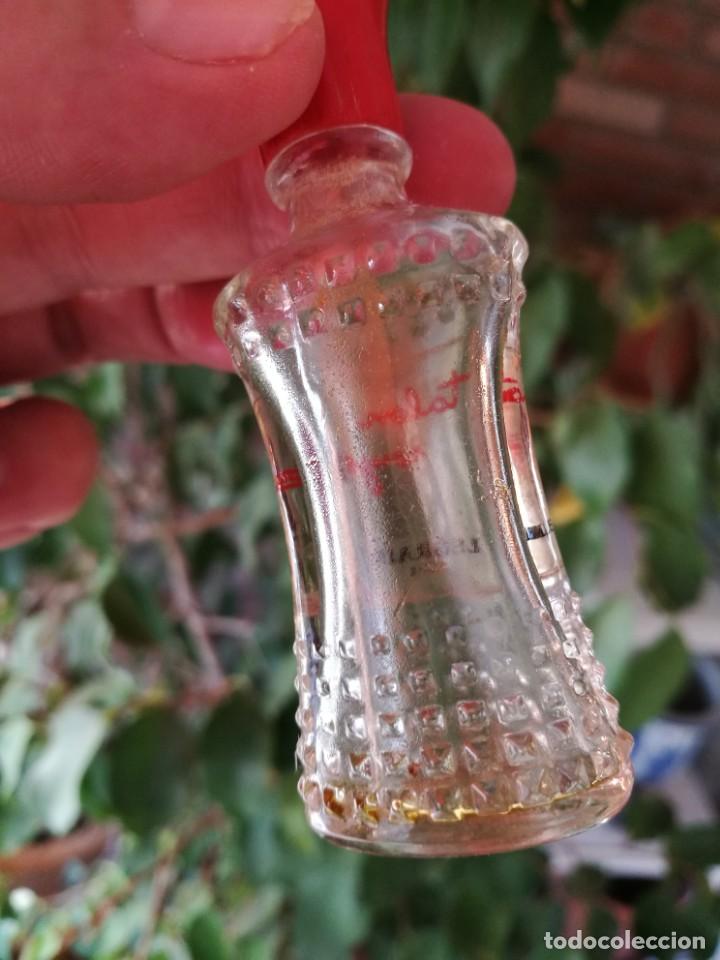 Miniaturas de perfumes antiguos: MINI TALON ROUGE de LEGRAIN. - Foto 3