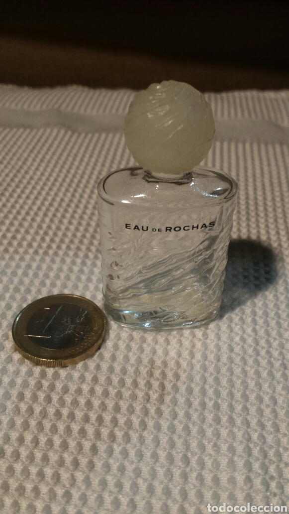 Miniaturas de perfumes antiguos: Miniatura Eau de Rochas - Foto 1