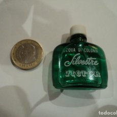 Miniaturas de perfumes antiguos: MINIATURA DE AGUA DE COLONIA VICTOR DE SILVESTRE VACIA. Lote 146464846