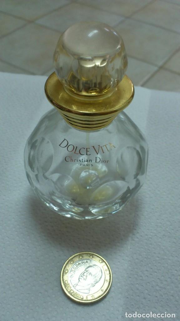 Miniatures of antique perfumes: frasco,s colonia,s vacio,s cristal