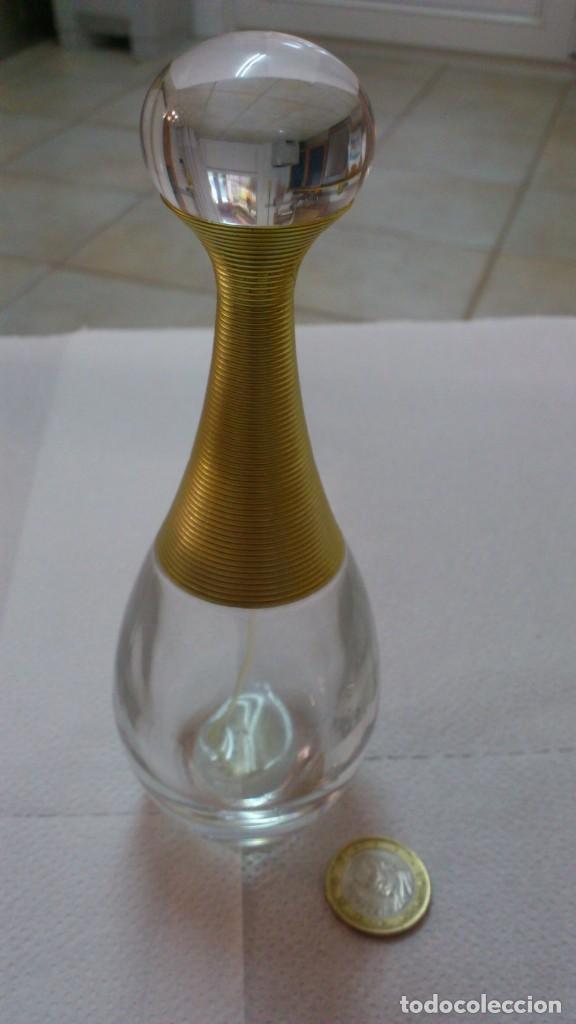 Miniatures of antique perfumes: frasco,s colonia,s vacio,s cristal