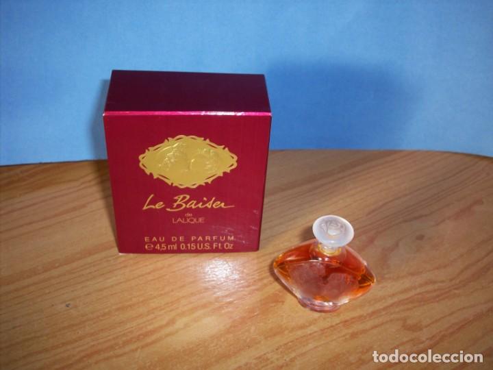 Miniaturas de perfumes antiguos: perfume le baiser 4,5ml - Foto 2