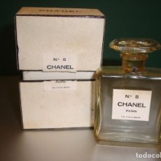 Miniaturas de perfumes antiguos: FRASCO VACÍO DE PERFUME Nª 5, DE CHANEL. Lote 158928874