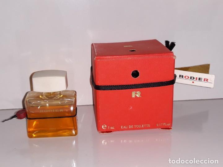 &Eacute;chantillons de parfums anciens: ANTIGUA MINIATURA DE PERFUME EAU DE TOILETTE - RODIER - CON SU CAJA - 5 M.L