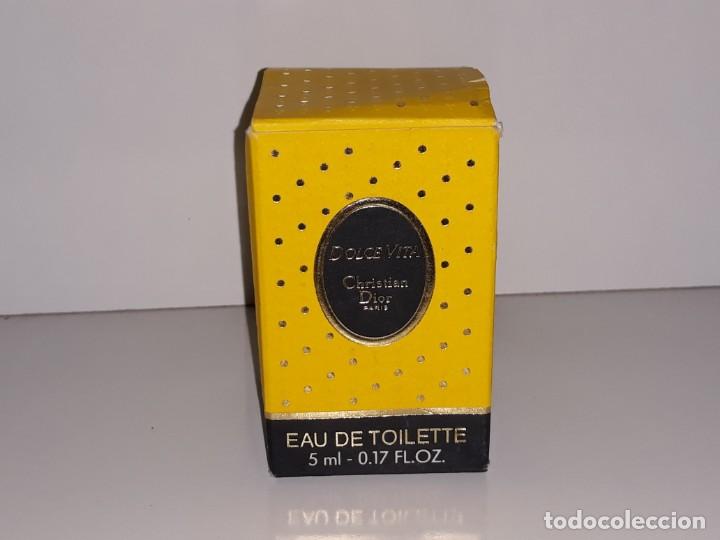 Miniaturas de perfumes antigos: ANTIGUA MINIATURA DE PERFUME EAU DE TOILETTE - DOLCE VITA - CHRISTIAN DIOR - CAJA VACIA 5 ML