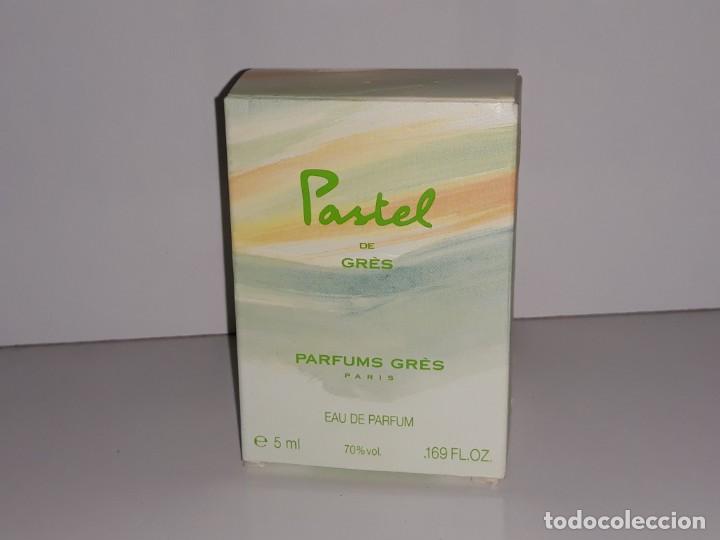 Miniaturas de perfumes antigos: ANTIGUA MINIATURA DE PERFUME EAU DE PARFUM - PASTEL DE GRES - CAJA VACIA 5 ML