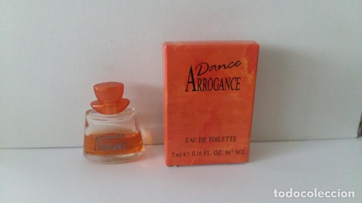Miniaturas de perfumes antiguos: MINIATURA DANCE ARROGANCE DE SCHIAPPARELLI - Foto 1