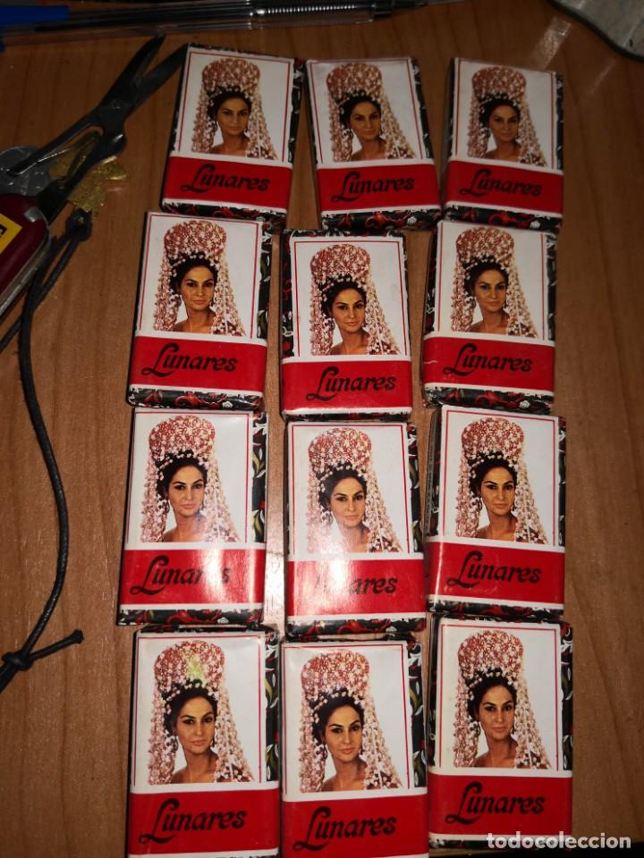 &Eacute;chantillons de parfums anciens: 12 jaboncillos pastilla peque&ntilde;a de jab&oacute;n Lunares 12 gramos