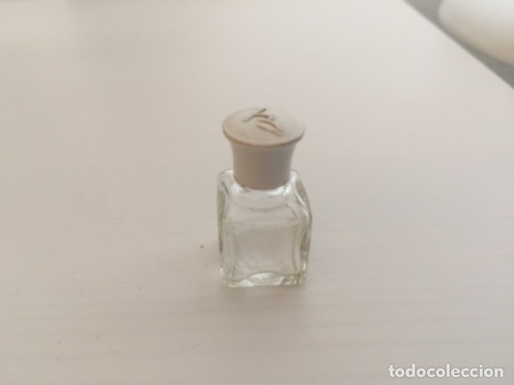 Miniaturas de perfumes antiguos: Miniatura perfume - Foto 1