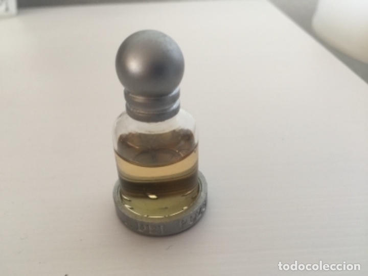 Miniaturas de perfumes antiguos: Jesus del pozo - Foto 1