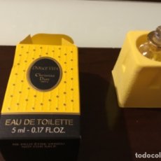 Miniaturas de perfumes antiguos: CHRISTIAN DIOR DOLCE VITA MINIATURA DE PERFUME EN SU ESTUCHE ORIGINAL. Lote 176147020