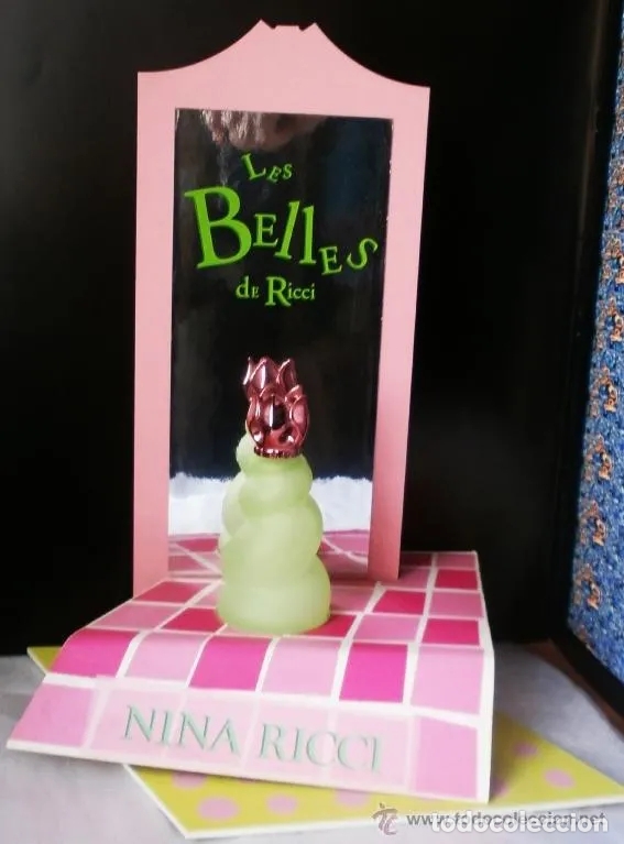 &Eacute;chantillons de parfums anciens: expositor les belles de nina ricci