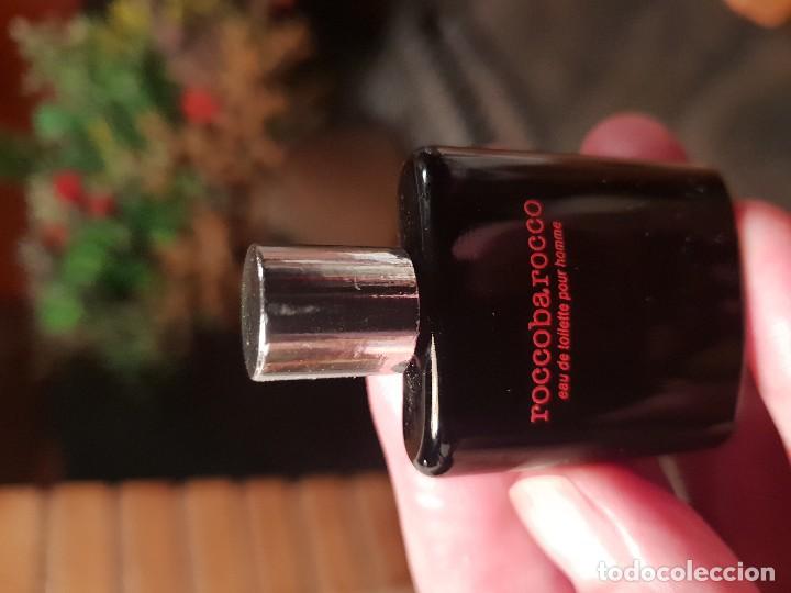 Miniaturas de perfumes antiguos: MINI ITALINA ROCCOBAROCCO - Foto 2