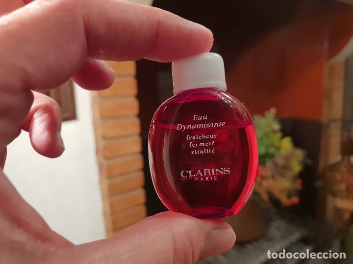 Miniaturas de perfumes antiguos: CLARINS, EAU DYNAMISANTE - Foto 2