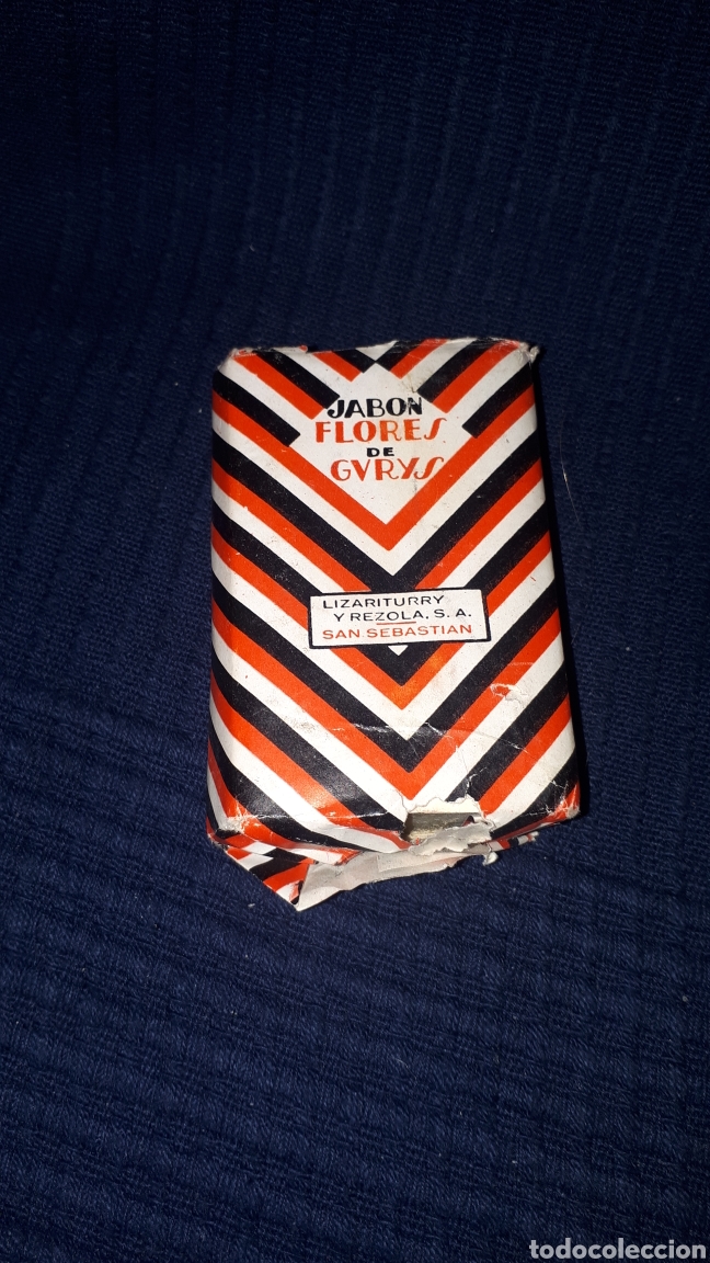 Miniaturas de perfumes antiguos: Jabon FLORES DE GURYS LIZARITURRY Y REZOLA , S.A. SAN SEBASTIAN