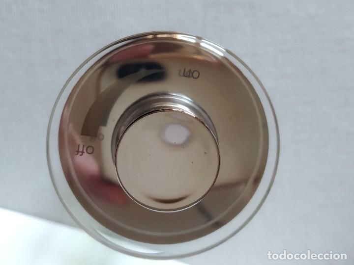 Miniaturas de perfumes antiguos: Botella Cartier - Foto 2