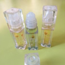 Miniaturas de perfumes antiguos: 3 MINI BOTELLAS WYNIE LIPOIL. Lote 196726835