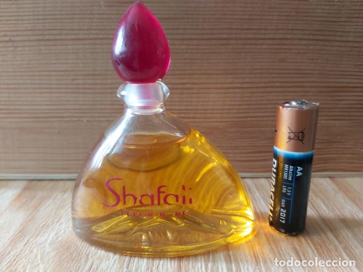 &Eacute;chantillons de parfums anciens: Frasco shafali 30 ml
