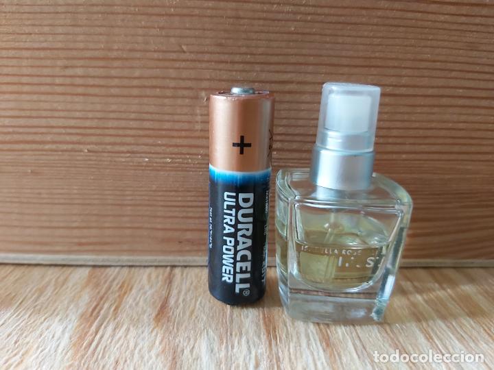 Miniaturas de perfumes antigos: Miniatura manifesto