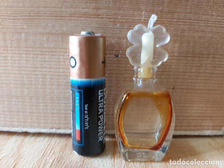 Miniaturas de perfumes antigos: Miniatura vacio