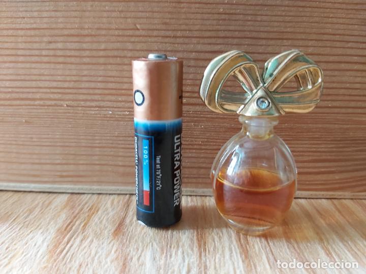 Miniaturas de perfumes antiguos: Miniatura - Foto 1