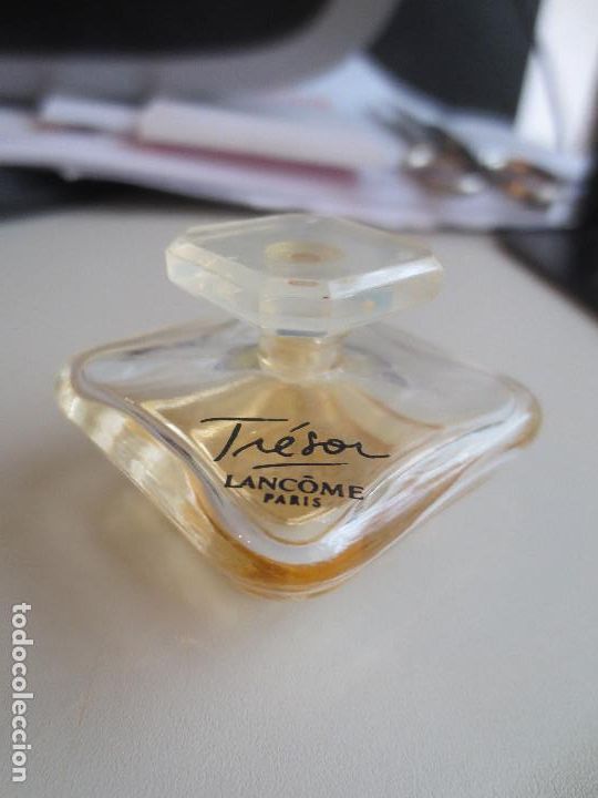 Miniaturas de perfumes antigos: mini perfume tresor lamcome paris