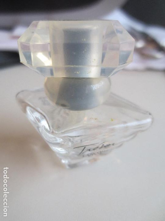 Miniaturas de perfumes antigos: mini perfume tresor lancome paris