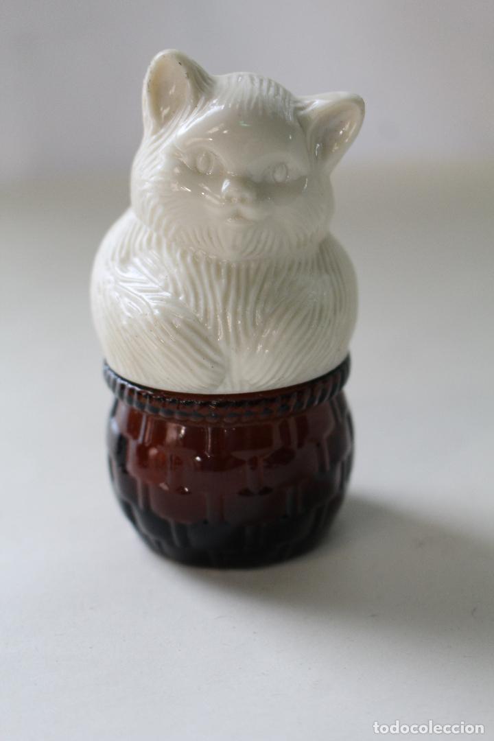 Miniaturas de perfumes antigos: botella gato - crema avon