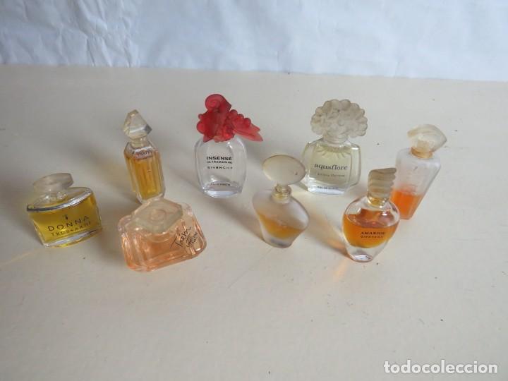 Miniaturas de perfumes antiguos: Colecci&oacute;n ocho de perfumeros vintage - Foto 1
