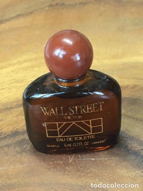 Miniaturas de perfumes antiguos: Miniatura Wall Street by Victor 6 ml