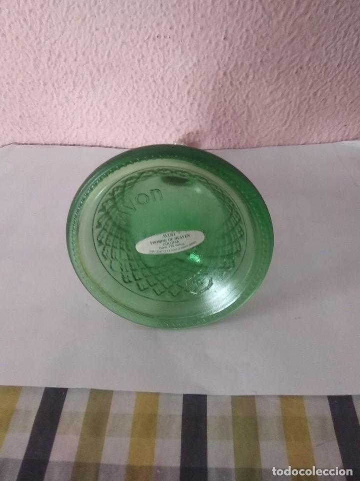 Miniaturas de perfumes antiguos: Campana de Avon - Foto 2