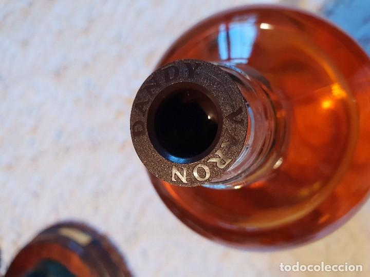 Miniaturas de perfumes antiguos: GRANEL VARON DANDY, 1 LITRO - Foto 5