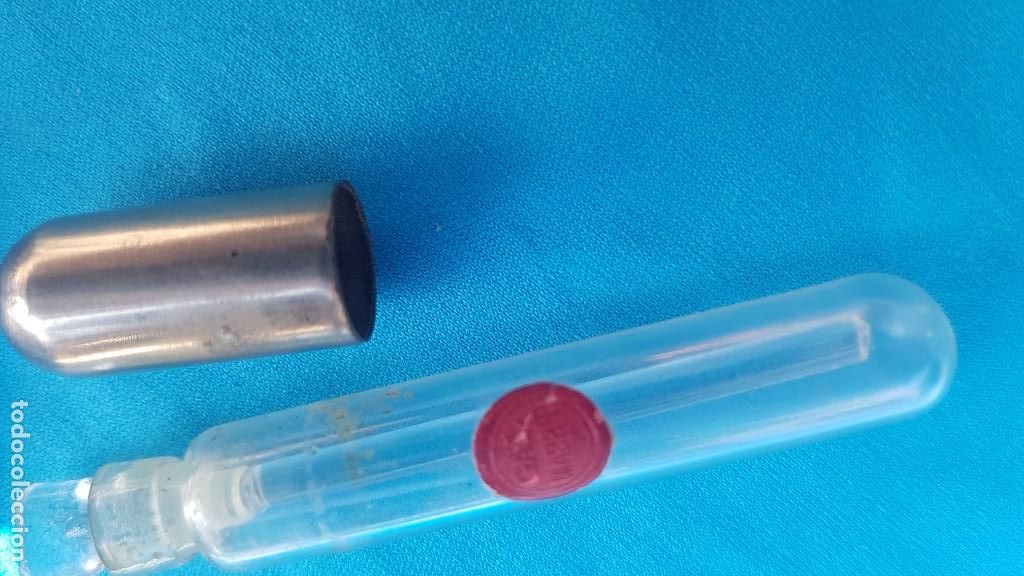 &Eacute;chantillons de parfums anciens: FRASQUITO CRISTAL Y METAL,PERFUMES GAL.MADRID 5 CMS.APROX.