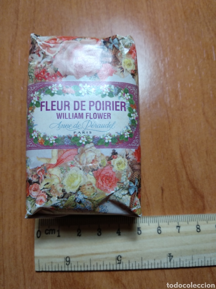 Miniaturas de perfumes antiguos: Pastilla de jab&oacute;n FLEUR de POURIER - Foto 1