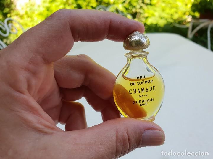 Miniaturas de perfumes antiguos: GUERLAIN, MINIATURA CHAMADE - Foto 2