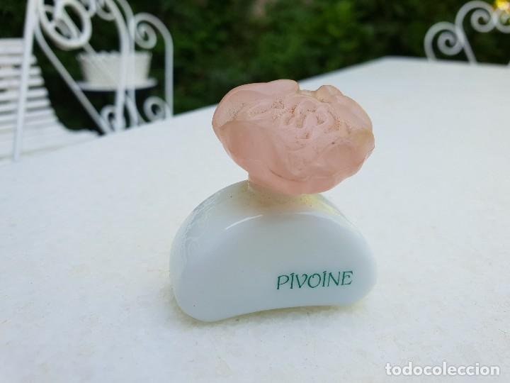 Miniatures of antique perfumes: MINIATURA PIVOINE