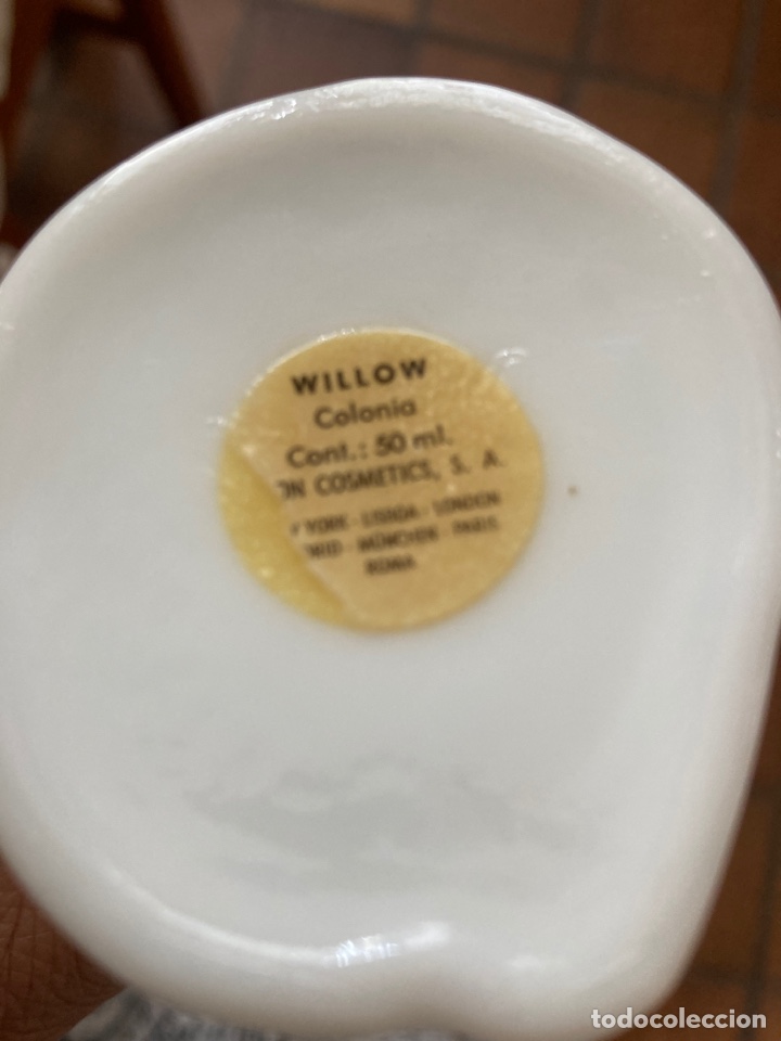 Miniaturas de perfumes antiguos: Botella Willow de Avon (vac&iacute;a) - Foto 3