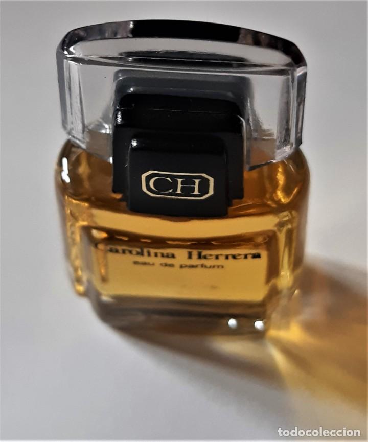 Miniaturas de perfumes antiguos: MINIATURA EAU DE PERFUM 5 ML. DE CAROLINA HERRERA CLASICA DE C.H.