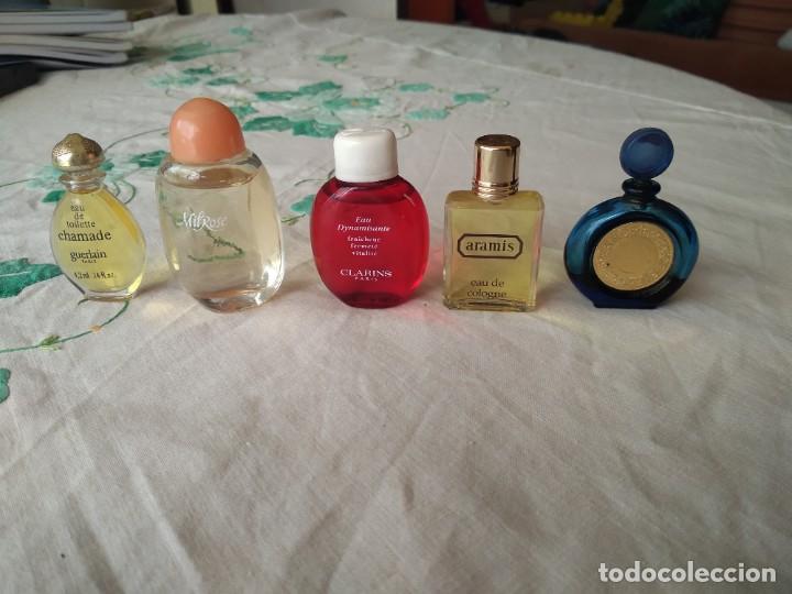 Miniaturas de perfumes antiguos: 5 miniaturas de perfumes - Foto 1