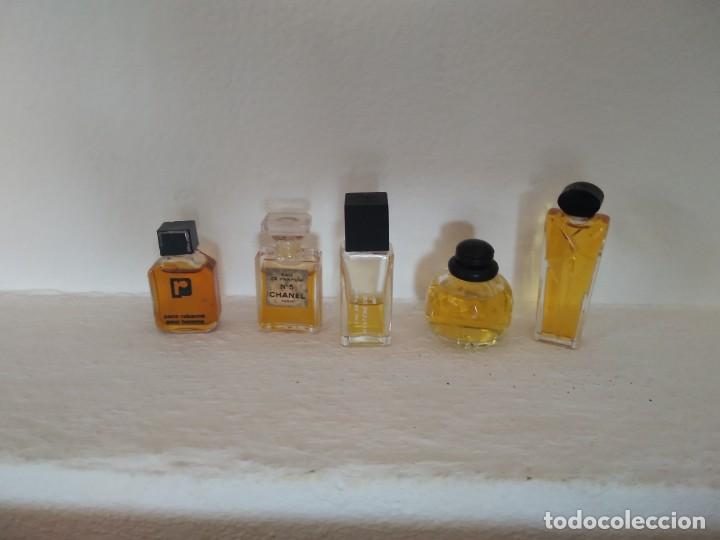 Miniaturas de perfumes antiguos: 5 miniaturas de perfumes - Foto 1