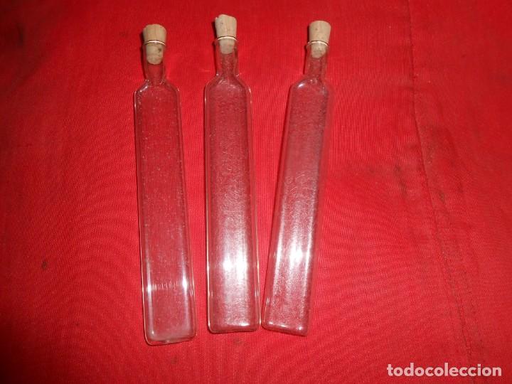 Miniaturas de perfumes antiguos: Tres BOTELLITAS - Foto 1