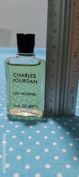 Miniaturas de perfumes antiguos: Miniatura charles jourdan - Foto 1