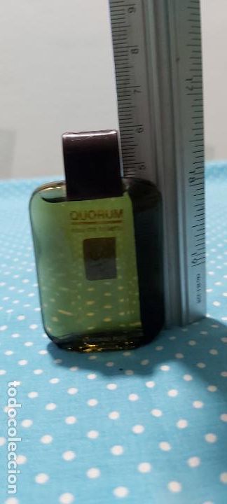 Miniaturas de perfumes antigos: Miniatura Quorum