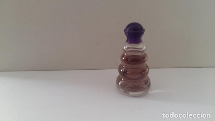 Miniaturas de perfumes antiguos: MINIATURA SAMBA -SIN CAJA - Foto 1