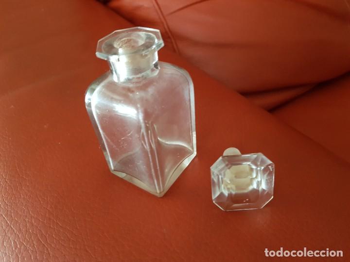 Miniaturas de perfumes antiguos: Antiguo frasco de perfume - Foto 3