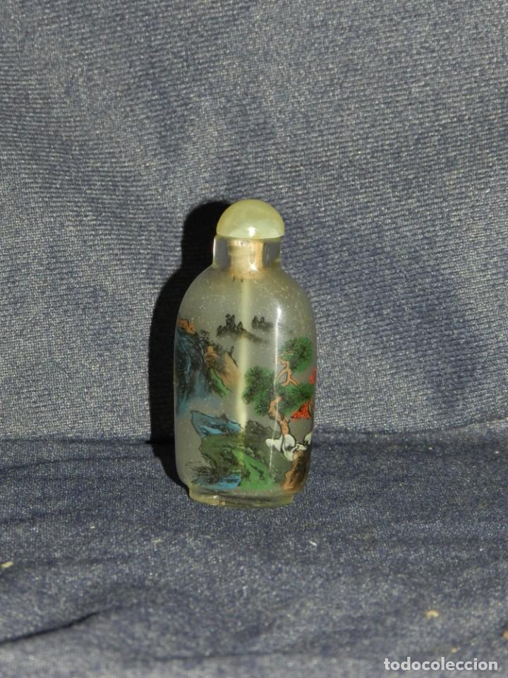 Miniaturas de perfumes antigos: (A23) PERFUME CHINO ESCENA PAISAJE, 6,5X3CM, SE&Ntilde;ALES DE USO NORMALES