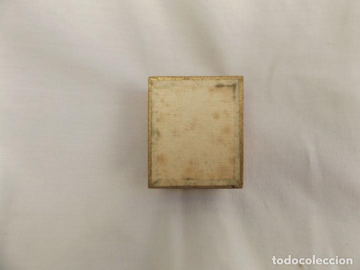 Miniaturas de perfumes antiguos: perfume con su caja - Foto 3